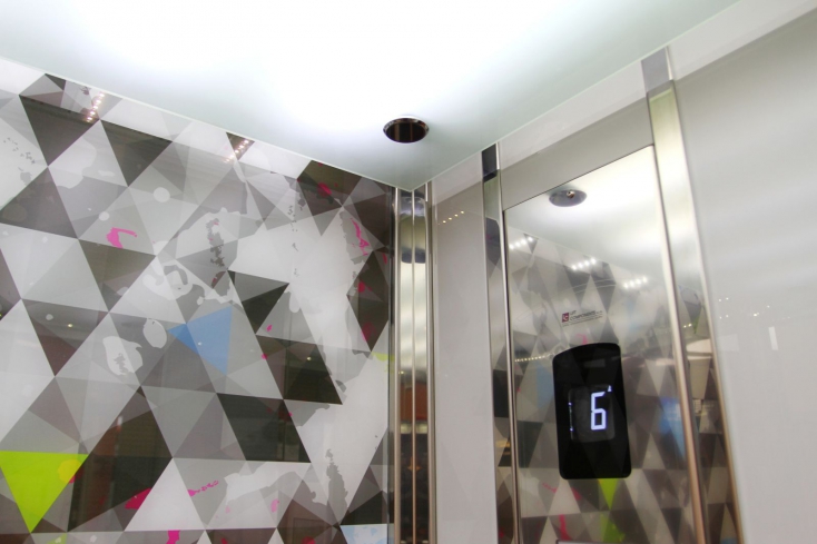 LC ColorGlass - glass lift design